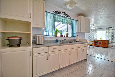 3300 E Redwood Rd, Ceres, CA 95307 photo 11