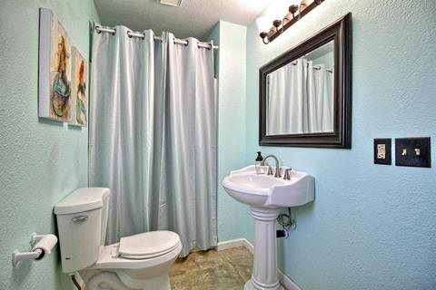 3300 E Redwood Rd, Ceres, CA 95307 photo 15