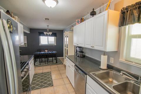 813 Meladee Ln, Galt, CA 95632 photo 15