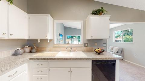 365 Yosemite Dr, Tracy, CA 95376 photo 8