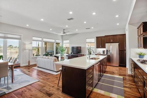983 Pierce Ln, Davis, CA 95616 photo 4