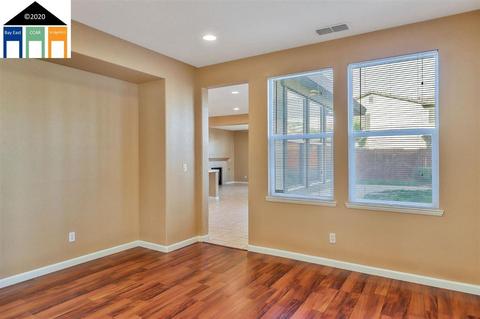 1281 Manley Dr, Tracy, CA 95377 photo 8