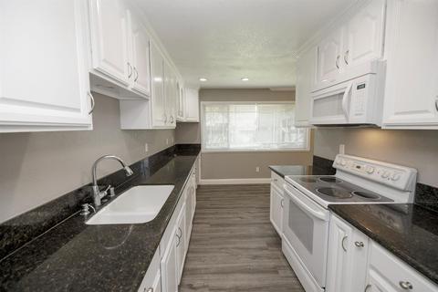 1805 E Orangeburg Ave, Modesto, CA 95355 photo 22