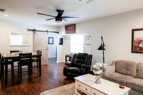 538 Orange Ave, Modesto, CA 95350 photo 3