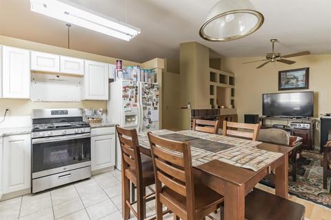 831 Saint Andrew St, Lathrop, CA 95330 photo 4