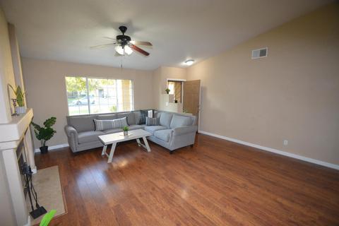 4621 Stuart Pl, Rocklin, CA 95765 photo 3