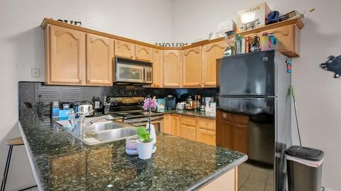 1033 Jayhawk Way, Modesto, CA 95358 photo 17