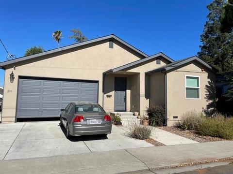 215 N Locust Ave, Ripon, CA 95366 photo 1