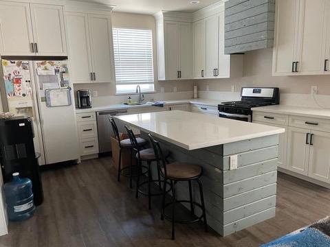 215 N Locust Ave, Ripon, CA 95366 photo 2