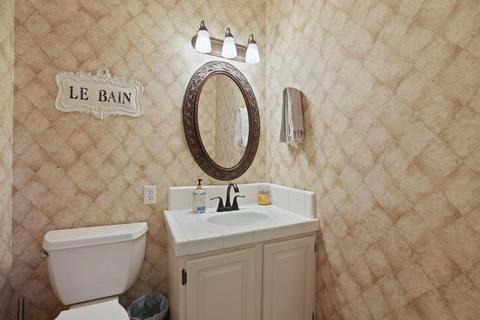915 Evert Ct, Lodi, CA 95242 photo 17