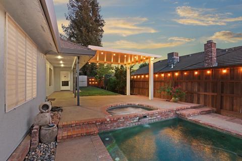 1422 Iris Dr, Lodi, CA 95242 photo 9