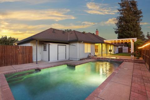 1422 Iris Dr, Lodi, CA 95242 photo 5