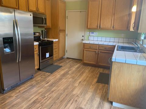 948 Beaver Park Way, Galt, CA 95632 photo 5