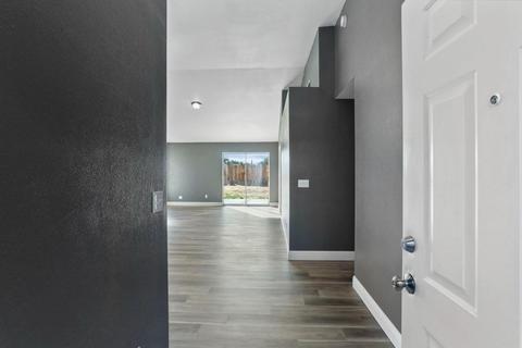 881 W Mount Diablo Ave, Tracy, CA 95376 photo 7