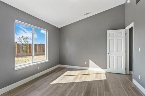 881 W Mount Diablo Ave, Tracy, CA 95376 photo 19