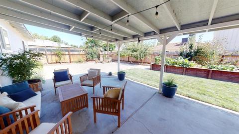 1612 Carnation Ct, Modesto, CA 95355 photo 11