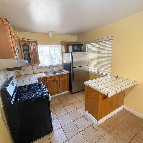 2035 E Myrtle St, Stockton, CA 95205 photo 15