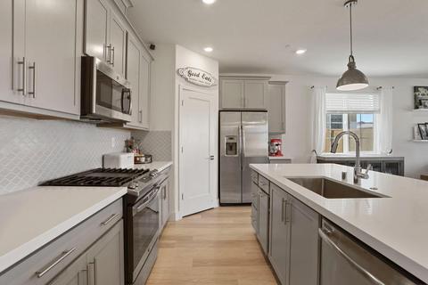 7060 Provincial St, Tracy, CA 95377 photo 4