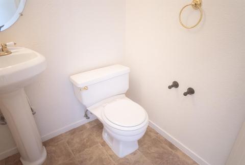 561 Renaissance Dr, Tracy, CA 95376 photo 5