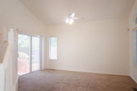 561 Renaissance Dr, Tracy, CA 95376 photo 4