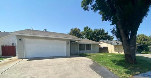 72 Sunset Ct, Merced, CA 95340 photo 2