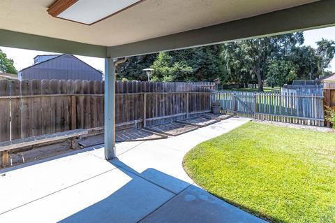 866 Cypress St, Manteca, CA 95336 photo 18
