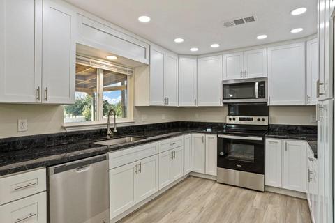 636 Lenore Dr, Modesto, CA 95351 photo 15
