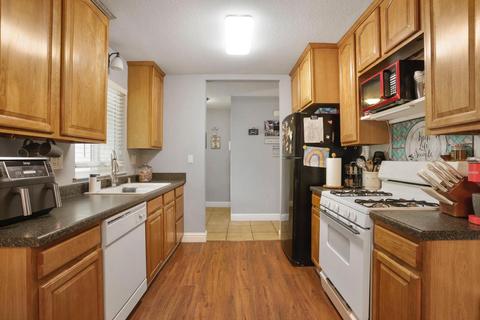 2028 Anson Way, Modesto, CA 95355 photo 5