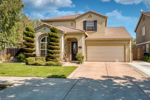 621 Otis Dr, Ripon, CA 95366 photo 2