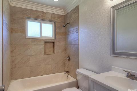 2508 Apache Ct, Modesto, CA 95350 photo 6