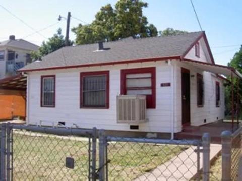 321 E Church St, Stockton, CA 95203 photo 3