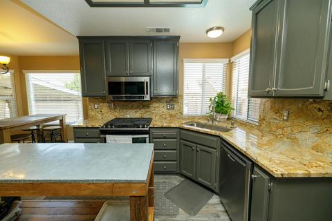 1441 Via Alberti, Gustine, CA 95322 photo 16