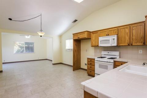 1928 Lifetime Dr, Modesto, CA 95355 photo 12