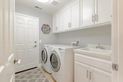 2806 Rockwell Dr, Davis, CA 95618 photo 8