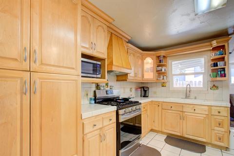 930 E C St, Oakdale, CA 95361 photo 11