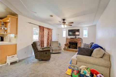930 E C St, Oakdale, CA 95361 photo 16