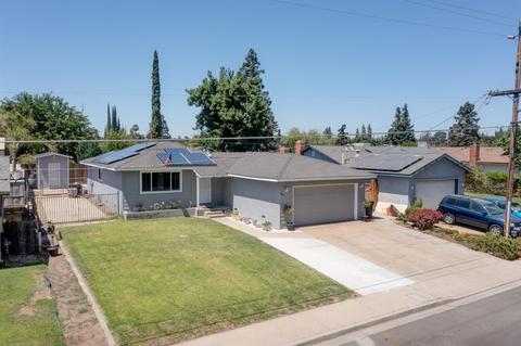 930 E C St, Oakdale, CA 95361 photo 4