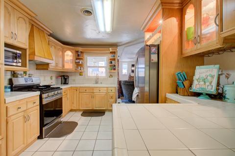 930 E C St, Oakdale, CA 95361 photo 12