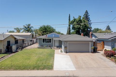 930 E C St, Oakdale, CA 95361 photo 1