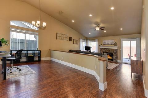 5889 Devon Dr, Rocklin, CA 95765 photo 7