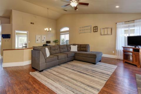 5889 Devon Dr, Rocklin, CA 95765 photo 3