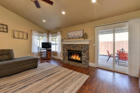 5889 Devon Dr, Rocklin, CA 95765 photo 4