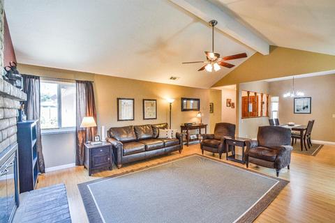 3845 Emperor Ln, Modesto, CA 95356 photo 9
