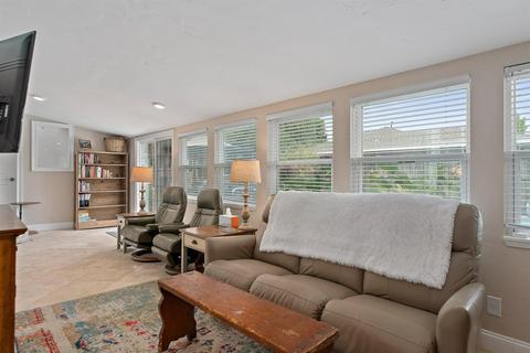 6201 Saint James Dr, Carmichael, CA 95608 photo 16