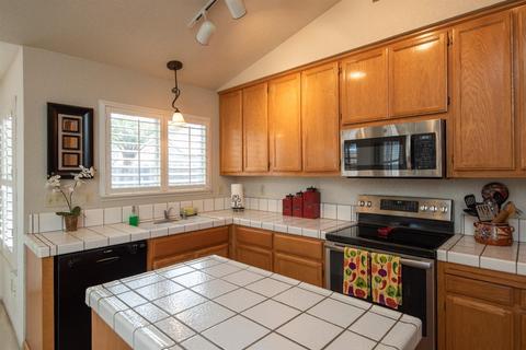 2901 Shady Park Ct, Modesto, CA 95355 photo 13