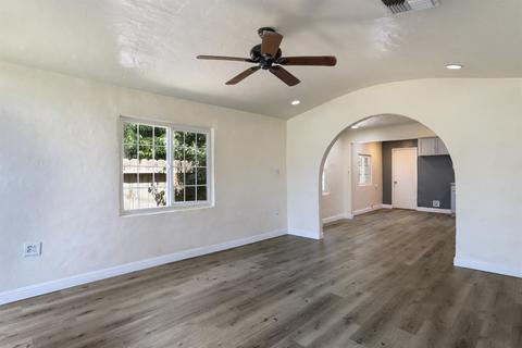 1100 E Main St, Turlock, CA 95380 photo 11