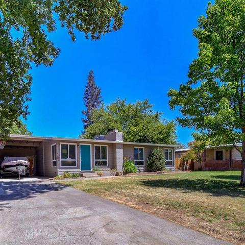 4825 Saint Lynn Ln, Carmichael, CA 95608 photo 2