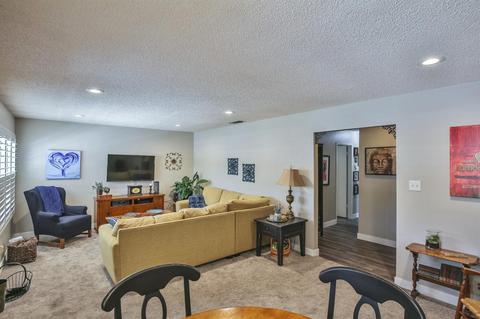 5760 Hesper Way, Carmichael, CA 95608 photo 5