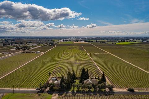 5850 E Acampo Rd, Acampo, CA 95220 photo 1