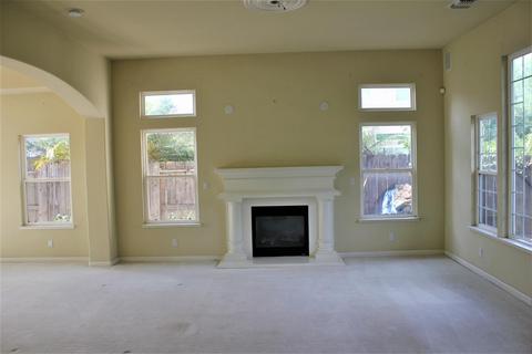 2860 Brookstone Dr, Turlock, CA 95382 photo 3